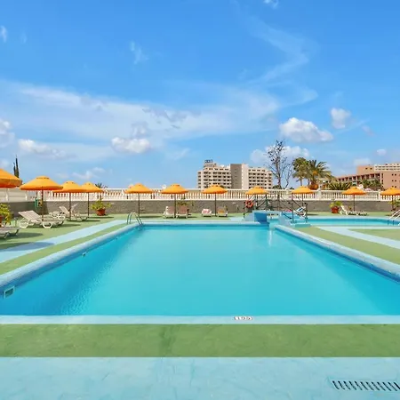 On The Beach, Sea View, Fast Fiber, Pool, Parking Apartment *