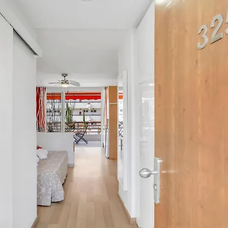 On The Beach, Sea View, Fast Fiber, Pool, Parking